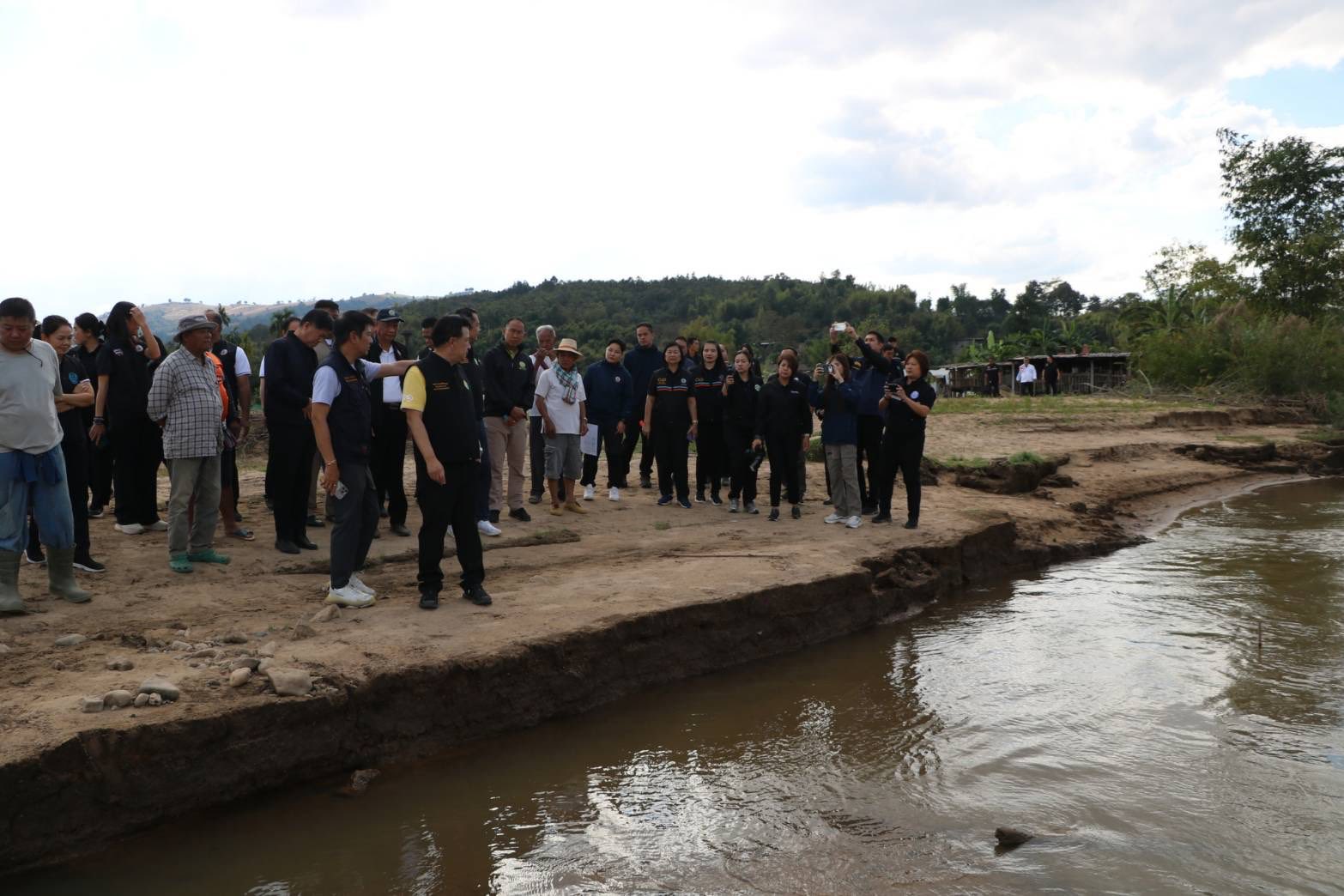 title - ส.ป.ก.ร่วมติดตาม รัฐมนตรีช่วยว่าการกระทรวงเกษตรและสหกรณ์ (นายนเรศ ธำรงค์ทิพยคุณ) ลงพื้นที่ตรวจราชการในพื้นที่ ณ ตำบลช่างเคิ่ง อำเภอแม่แจ่ม จังหวัดเชียงใหม่